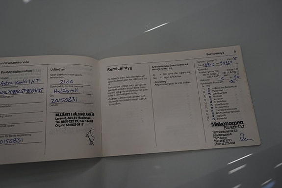 Opel Astra 9 of 17