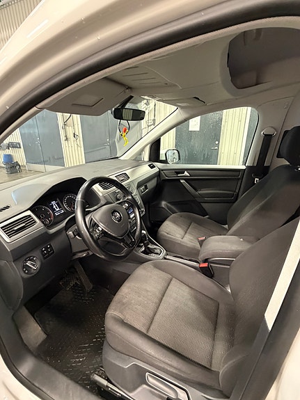 Volkswagen Caddy Maxi 6 of 25