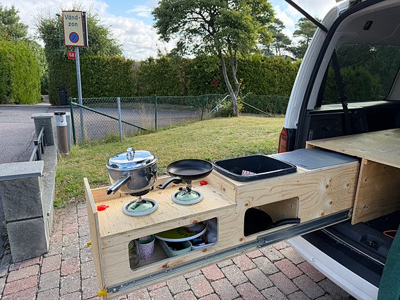 Volkswagen Caddy Maxi 22 of 25