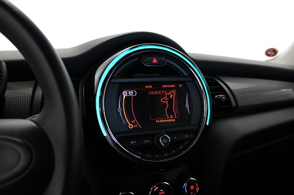 MINI Cooper 18 of 23