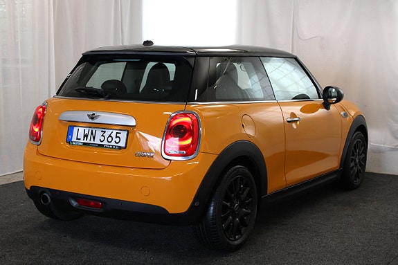 MINI Cooper 6 of 23
