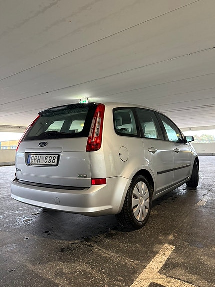 Ford C-Max 2 of 6