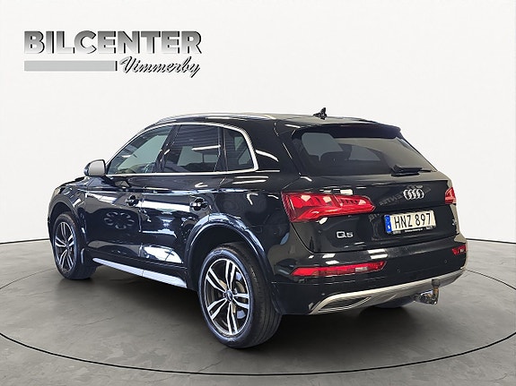Audi Q5 4 of 19