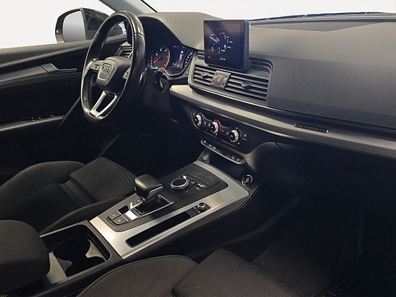 Audi Q5 10 of 19