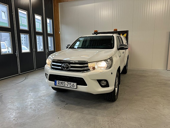 Toyota HiLux 4 of 22