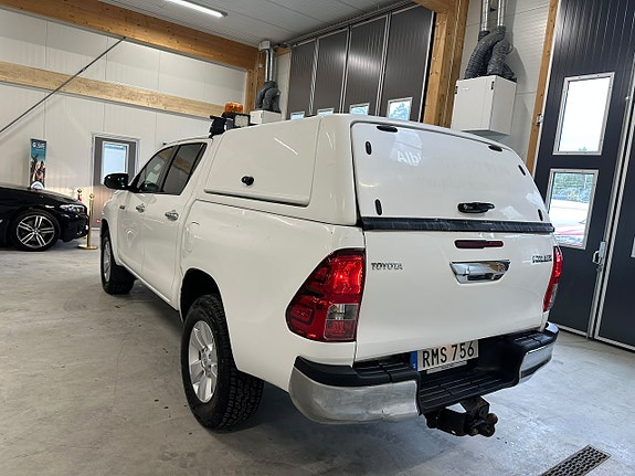 Toyota HiLux 7 of 22