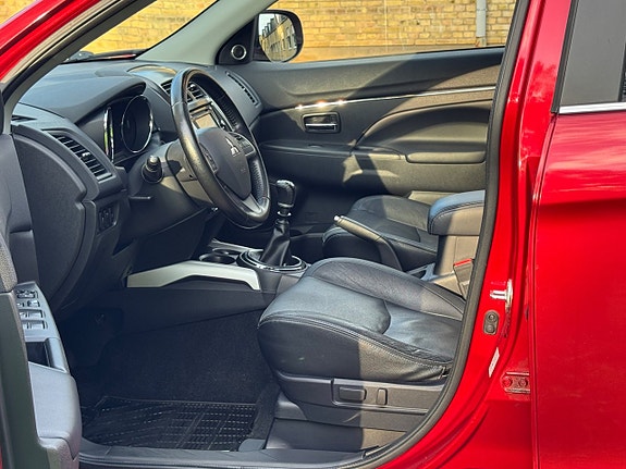 Mitsubishi ASX 15 of 27