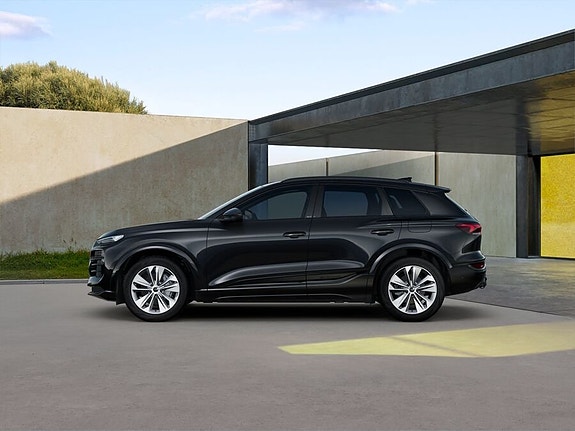 Audi Q6 e-tron 2 of 11