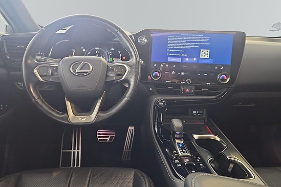 Lexus NX450h+ 9 of 21