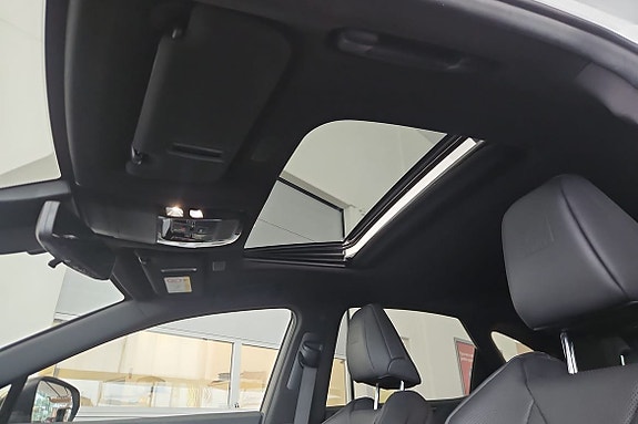Lexus NX450h+ 17 of 21