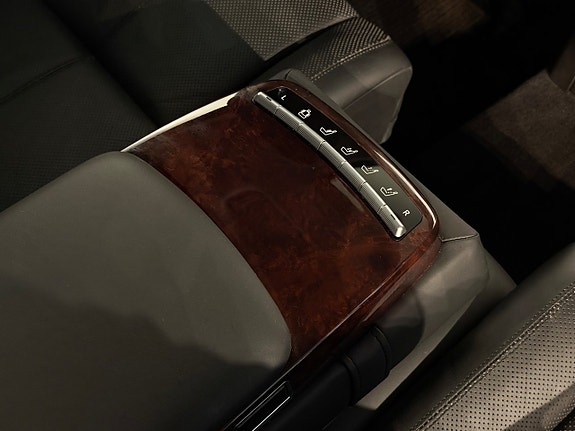Mercedes-Benz S600 18 of 27