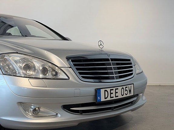 Mercedes-Benz S600 8 of 27
