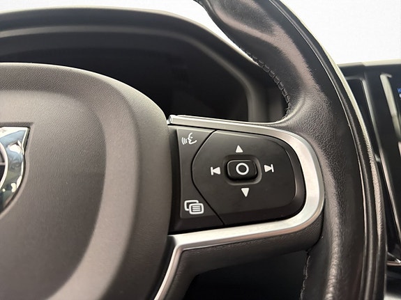 Volvo XC60 21 of 30