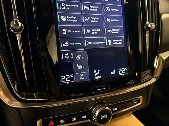 Volvo V90 Cross Country 17 of 29