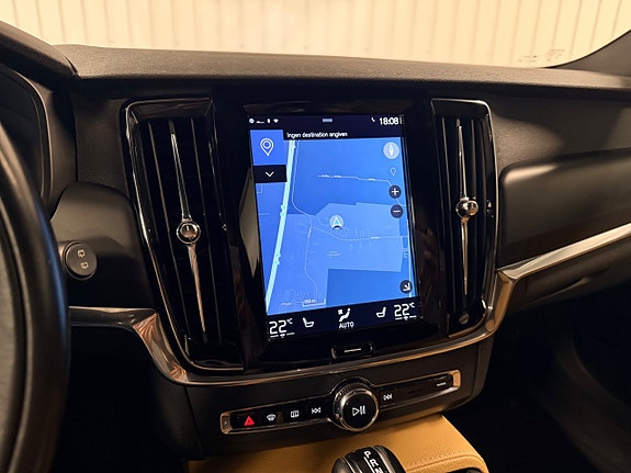 Volvo V90 Cross Country 19 of 29