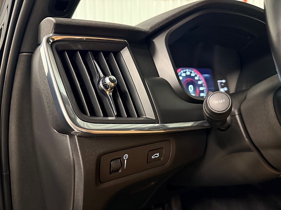 Volvo V90 Cross Country 20 of 29