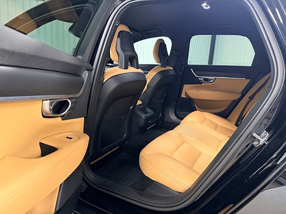 Volvo V90 Cross Country 12 of 29