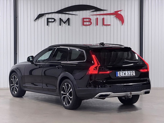 Volvo V90 Cross Country 3 of 29