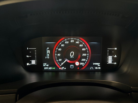 Volvo V90 Cross Country 15 of 29