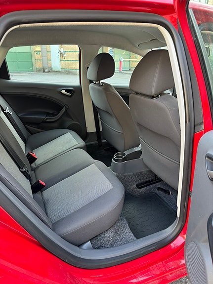 Seat Ibiza 5 of 7