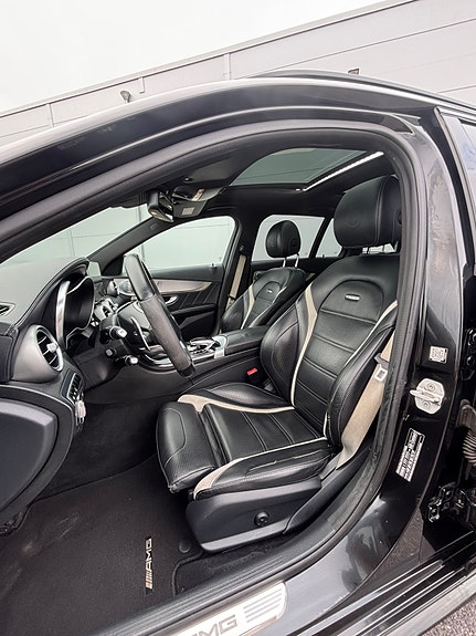Mercedes-Benz C63 11 of 13