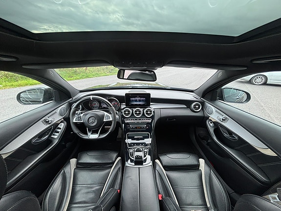 Mercedes-Benz C63 9 of 13