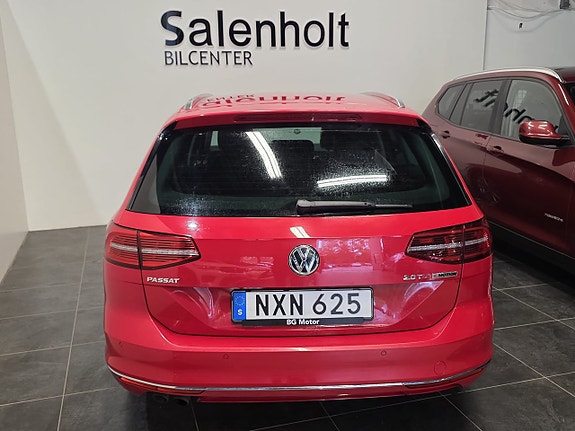 Volkswagen Passat 8 of 25