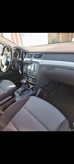 Skoda Superb 13 of 27