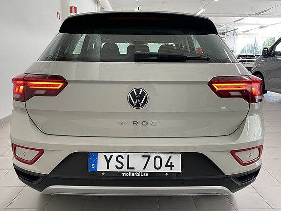 Volkswagen T-Roc 6 of 18