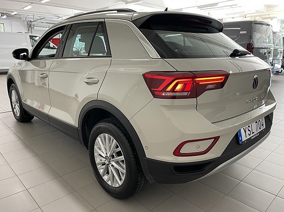 Volkswagen T-Roc 5 of 18