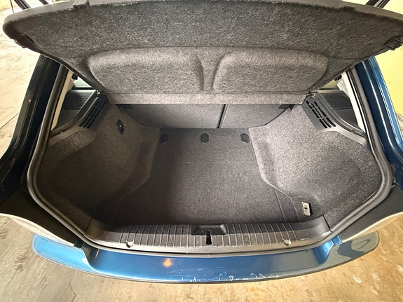 BMW 316Ti 15 of 19