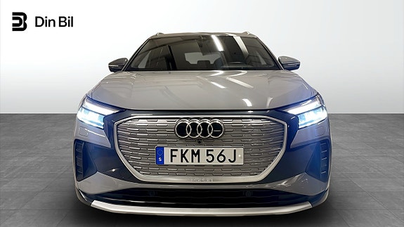 Audi Q4 e-tron 4 of 12