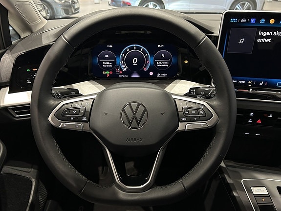 Volkswagen Golf I 14 of 22