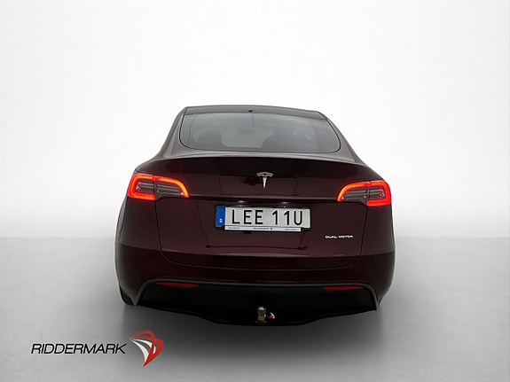 Tesla Model Y 8 of 30