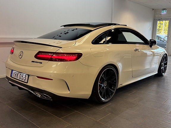 Mercedes-Benz E300 14 of 14