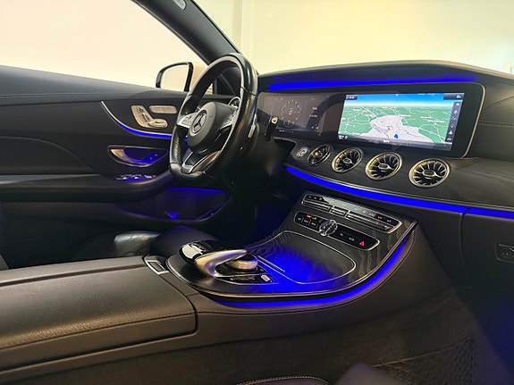 Mercedes-Benz E300 6 of 14