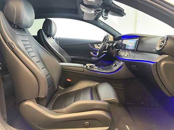 Mercedes-Benz E300 5 of 14