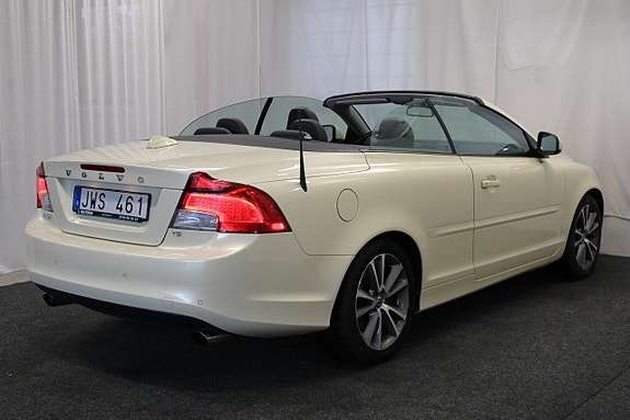 Volvo C70 11 of 30