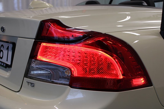 Volvo C70 12 of 30