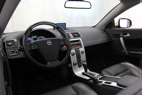 Volvo C70 17 of 30