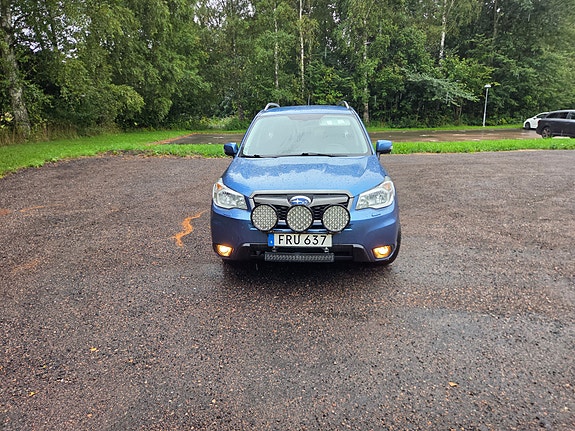 Subaru Forester 2 of 7