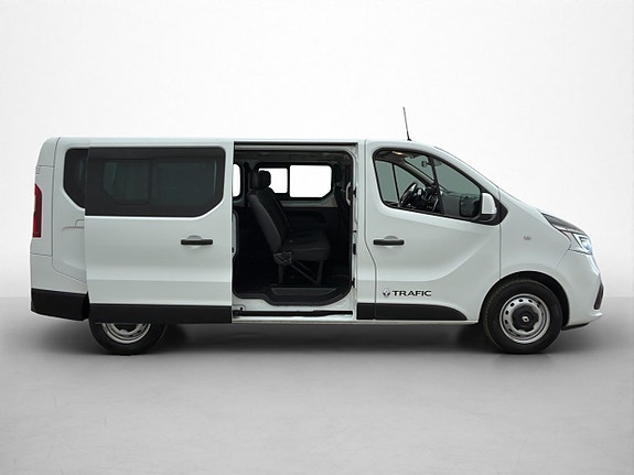 Renault Trafic 11 of 30