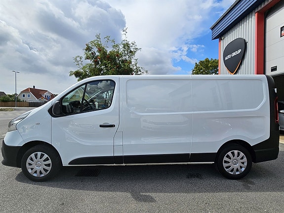 Renault Trafic 4 of 15