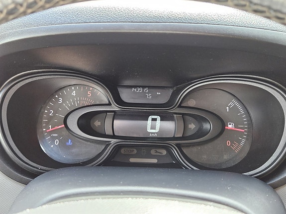 Renault Trafic 13 of 15