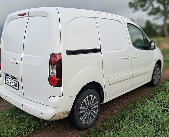 Peugeot Partner Electric 3 of 7