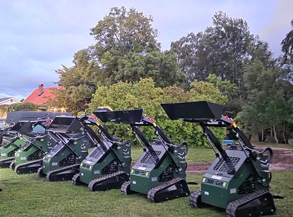Påfyllning Kompaktlastare / Skidsteers 13.5HP Briggs OMG LEV