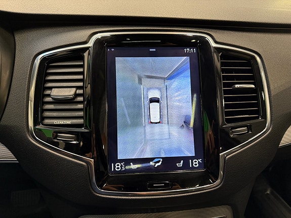 Volvo XC90 21 of 27