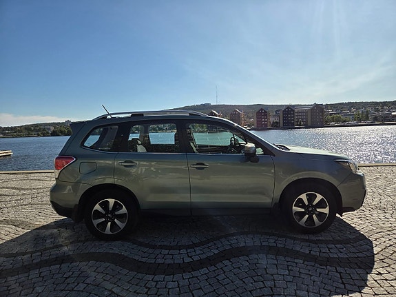 Subaru Forester 5 of 10