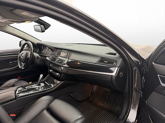BMW 520 25 of 30