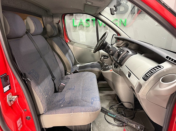 Renault Trafic 10 of 20
